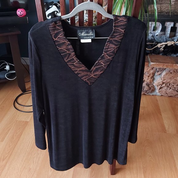 Marallis Collection V-Neck Top with  Patterned Trim - Picture 5 of 5